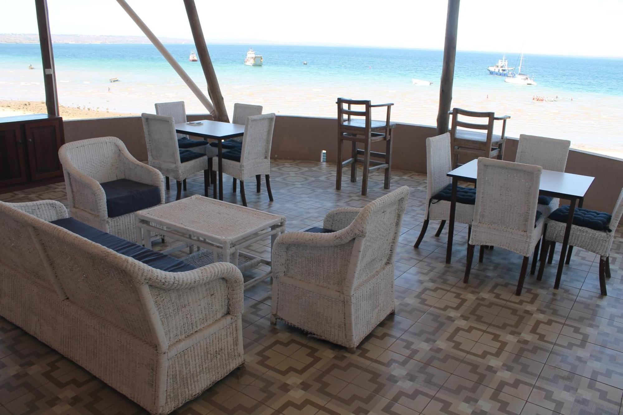 Wharf Side Inn Pemba Exterior photo